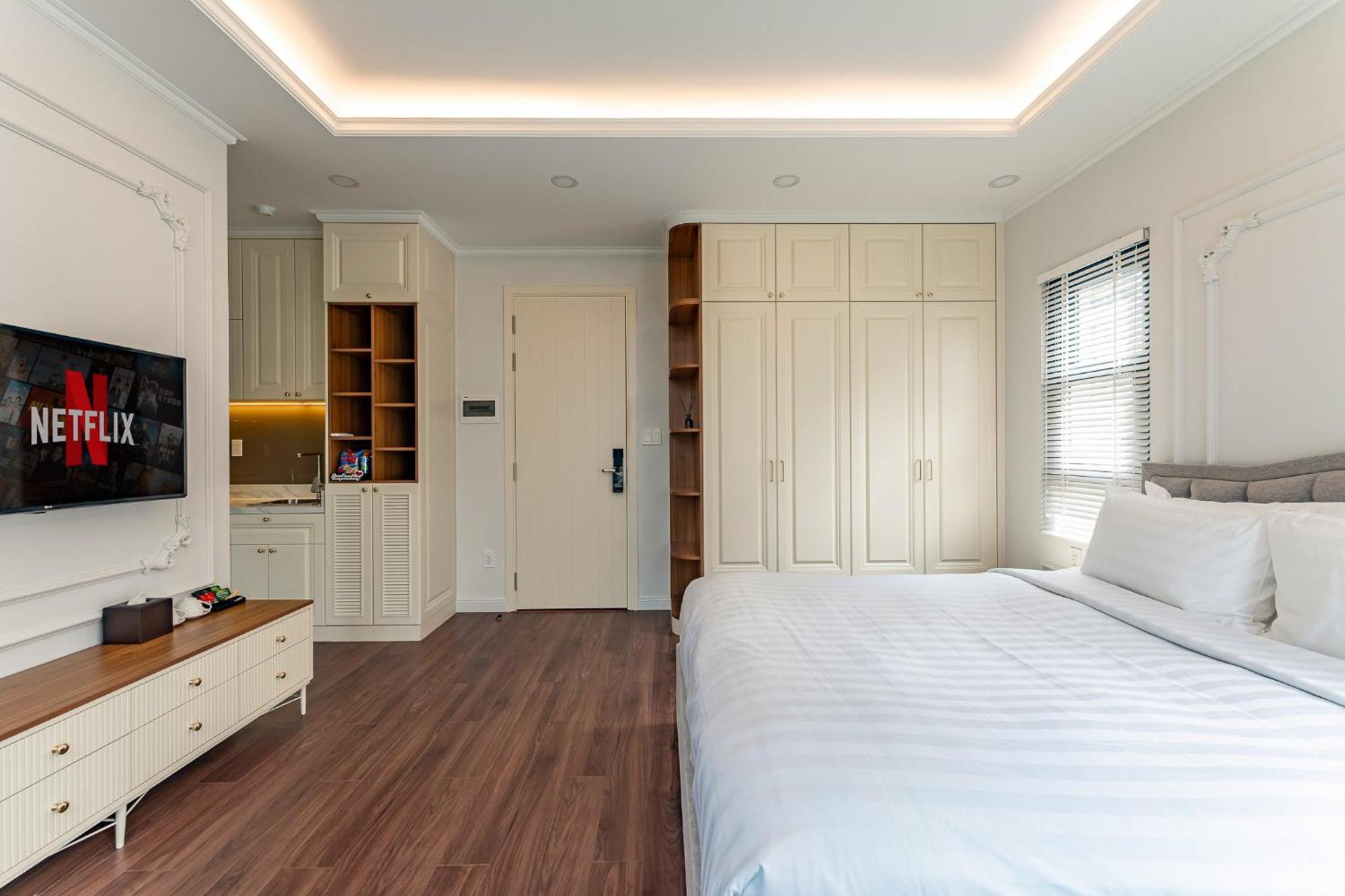 Golden Sun Apartment & Hotel Хошимин Экстерьер фото
